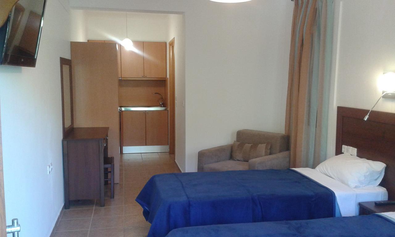 Megalos Mourtias Apartment Alonnisos Town Bagian luar foto