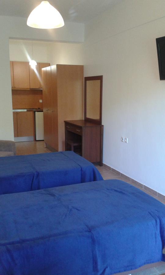 Megalos Mourtias Apartment Alonnisos Town Bagian luar foto